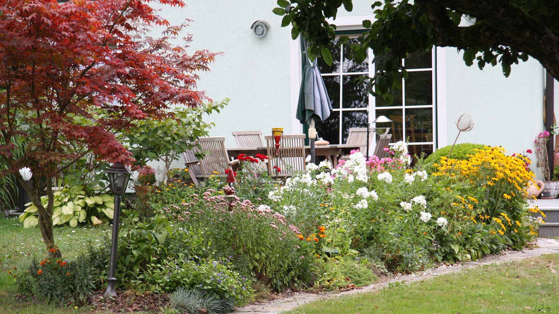 Farbenkräftiger Sommer im Garten Maschinenring